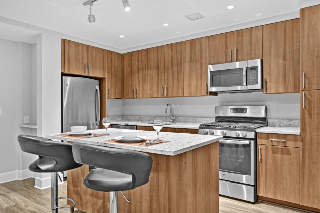 Global Luxury Suites Near Pentagon City Arlington Room photo