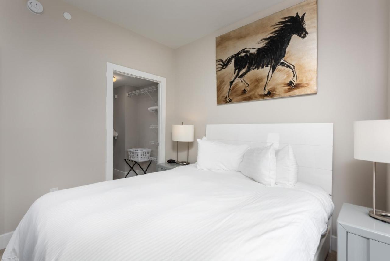 Global Luxury Suites Near Pentagon City Arlington Room photo