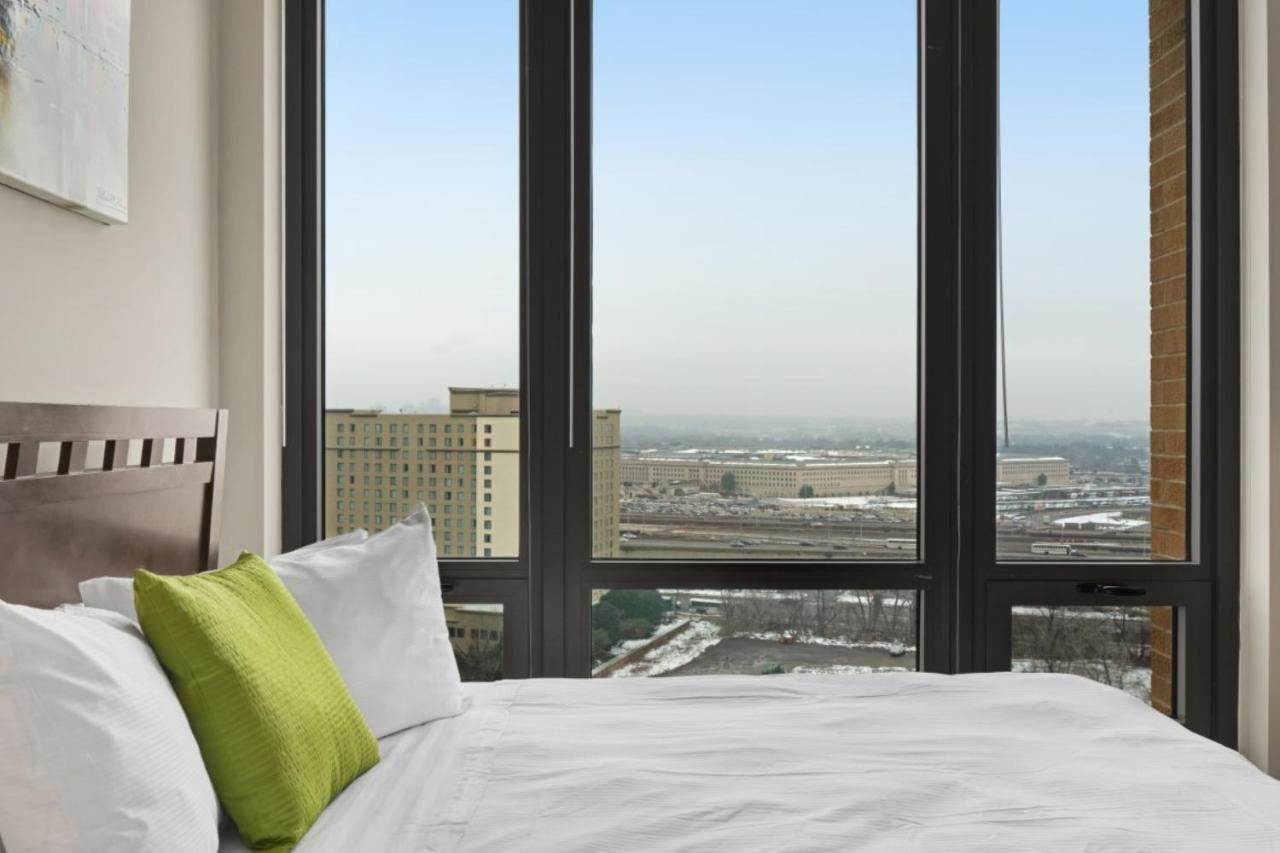 Global Luxury Suites Near Pentagon City Arlington Room photo