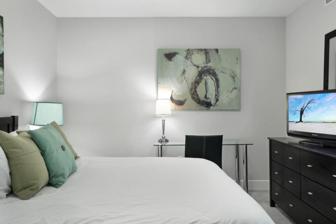 Global Luxury Suites Near Pentagon City Arlington Room photo